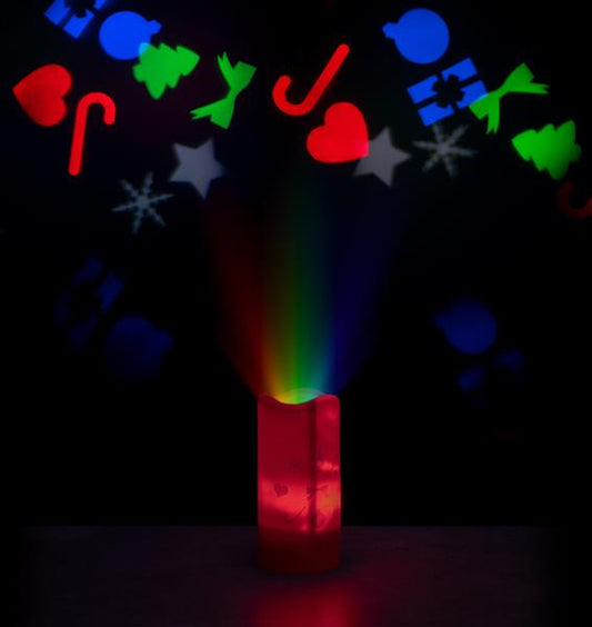 LED Kerze mit Projektor, batteriebetrieben, ca. 15 cm hoch, mit Timer-Funktion, verschiedene Weihnachtsmotive wie Sternenhimmel, Rentierschlitten etc.