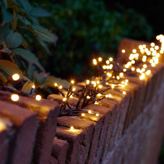 Cluster / Galxie Lichterkette mit Fernbedienung für außen und innen, 8 Lichtprogramme, Timer, strombetrieben