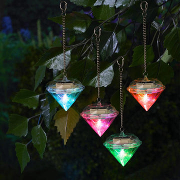 4x Solar Hängeleuchten in Diamanten-Look mit bunter LED Beleuchtung, wasserdichte Solarleuchten für Außen, inkl. Aufhängung und Akku