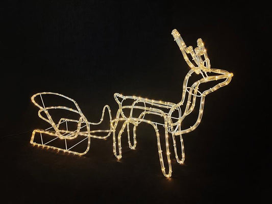 LED Rentier mit Schlitten | 11 m Lichterschlauch | 264 Lichter | für innen und außen | warm-weiß beleuchtet | 160 x 30 x 68 cm | inkl. Metall-Heringe
