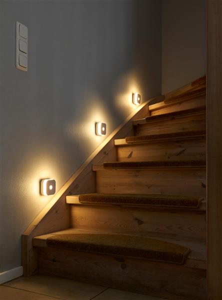 LED Nachtlicht mit Bewegungsmelder für Innen und Außen (IP44) | 3 Stück | auch als Treppenbeleuchtung, Treppenlicht nutzbar | 2 Modi | batteriebetrieben