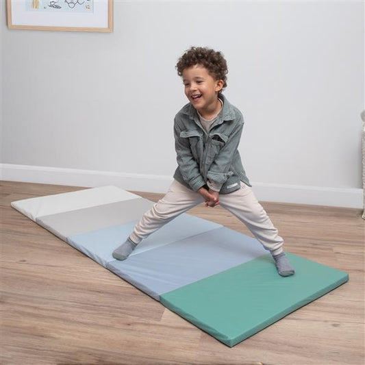 Klappbare Turnmatte | ca. 185 x 76  x 3,2 cm | Tragbare und faltbare Kinder Weichbodenmatte, auch ideal als Gymnastikmatte – Fitnessmatte – Yogamatte - Spielmatte für Kinderzimmer und zuhause (B-WARE // grün)