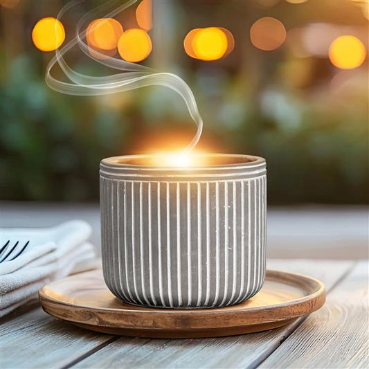 Citronella Kerze im Steintopf, ca. Ø 12 x 10 cm | bis zu 30h Brenndauer | Deko Duftkerze mit Zitronenduft